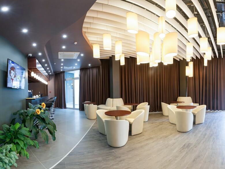 Slavyanskaya Hotel