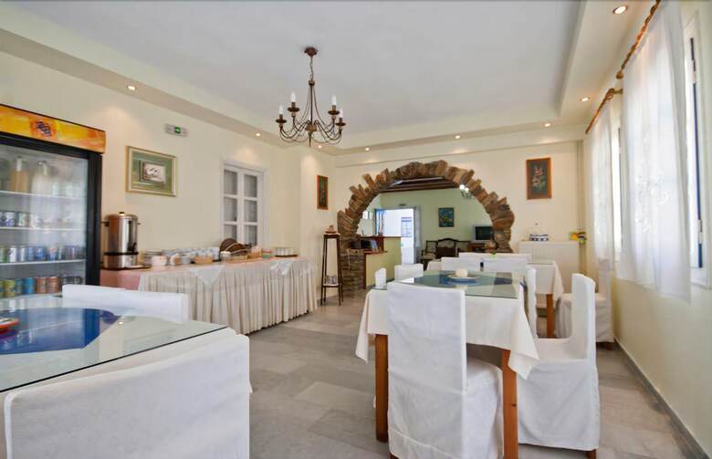 Agia Anna Hotel
