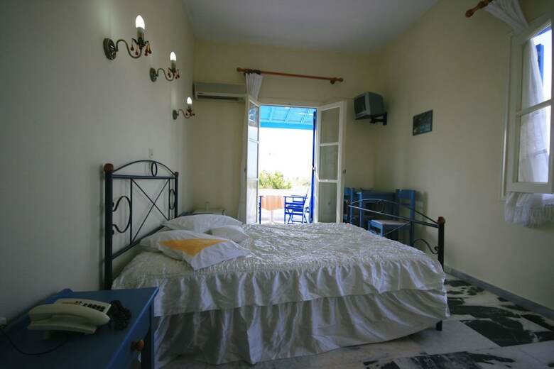 Agia Anna Hotel