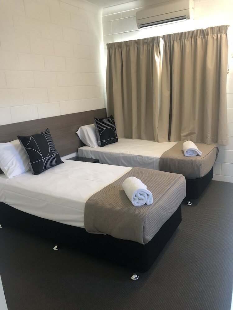 Motel Q Express