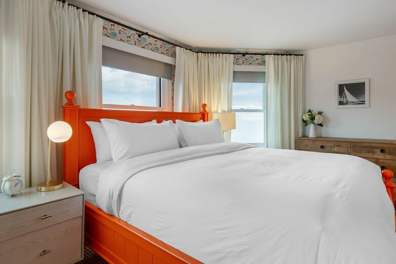 Hotel Ocean Rose Inn