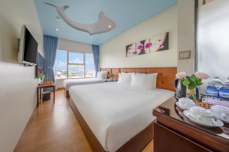 King's Finger Hotel