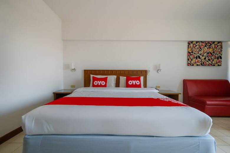 Oyo 845 L.a.tower Hotel