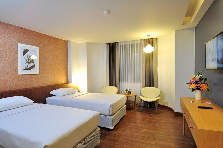 Flipper Lodge Hotel