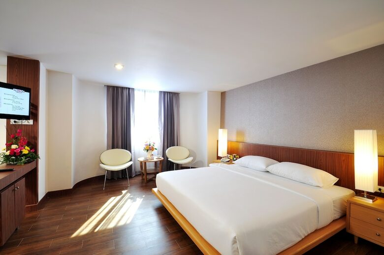 Flipper Lodge Hotel