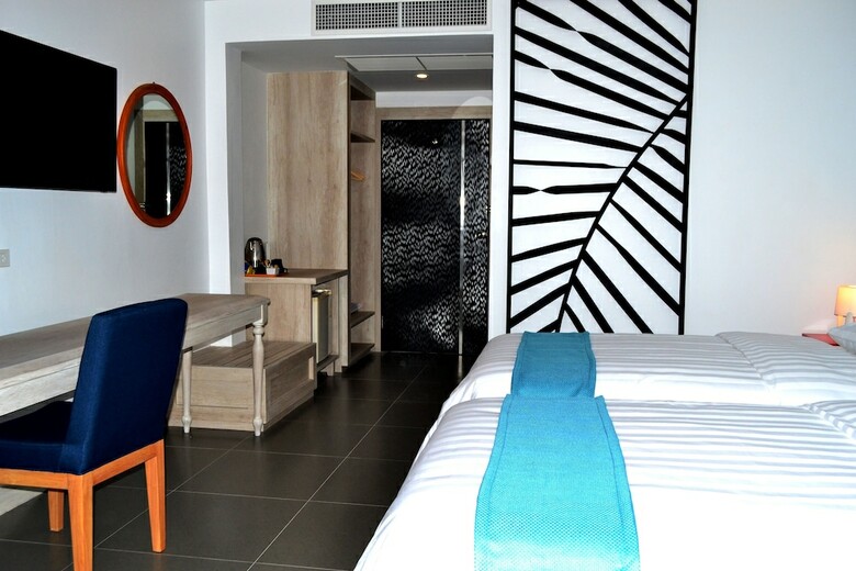Flipper Lodge Hotel