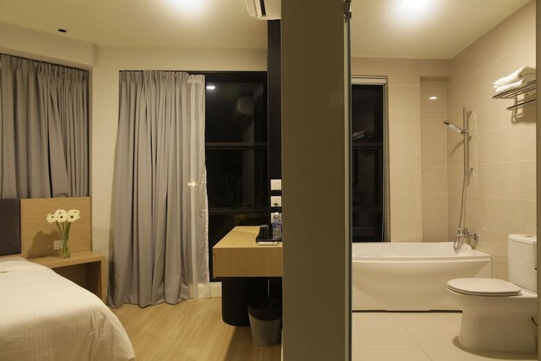I Am Jazz Boutique Hotel
