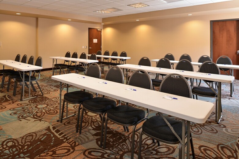 Hotel Holiday Inn Express & Suites Globe