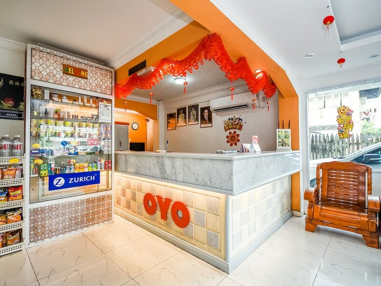 Hotel Oyo 43970 Palace Inn