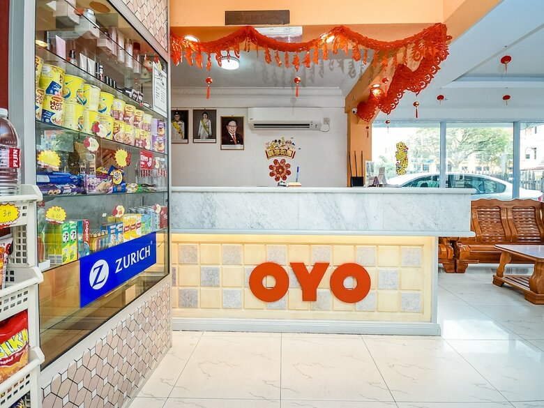 Hotel Oyo 43970 Palace Inn