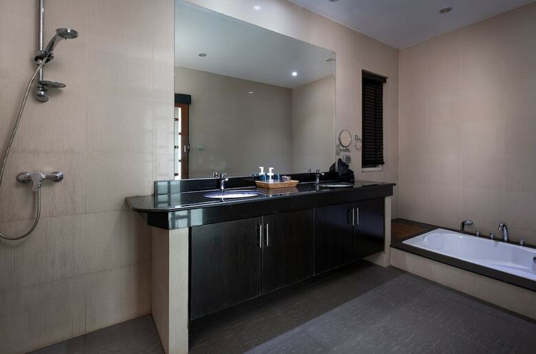 Phuket Lagoon Pool Villa
