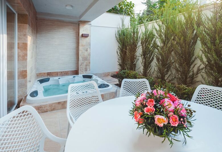 Hotel Sun City Arcadia Apartments