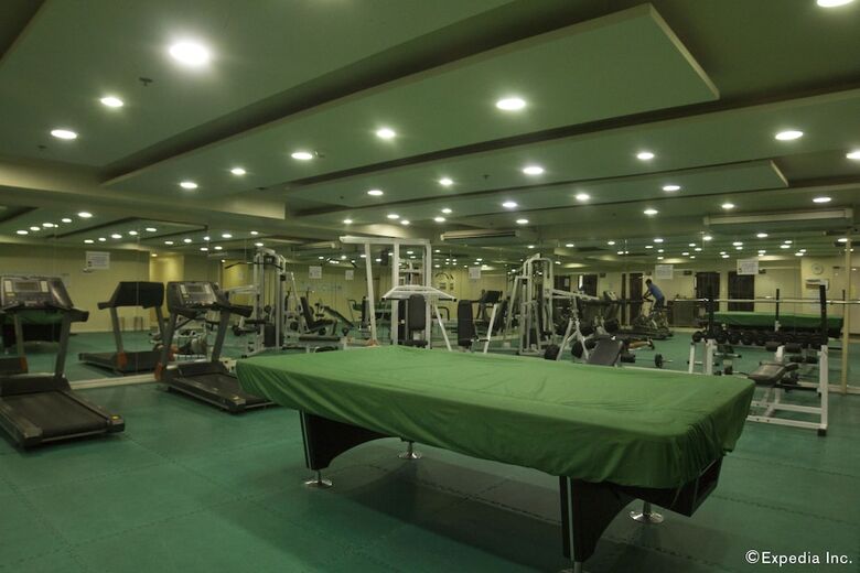 Hotel Regency Grand Suites