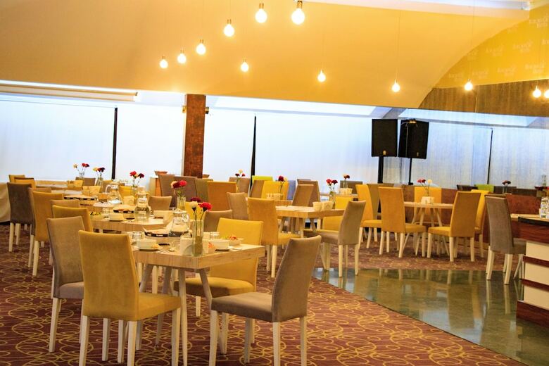 Bur�man Hotel