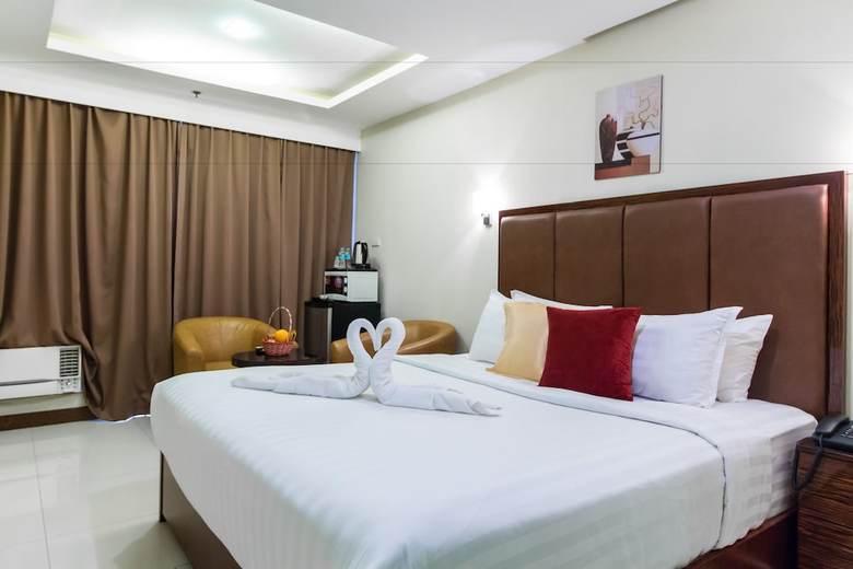 Jmm Grand Suites
