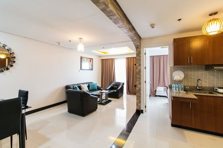 Jmm Grand Suites