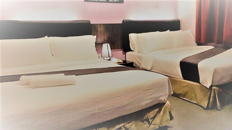 Hotel Ciq, Lumba Kuda