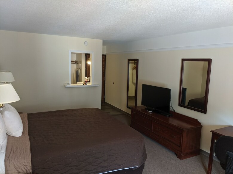 Hotel Western Inn And Suites