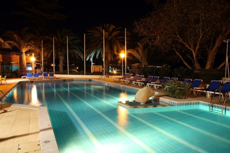 Aparthotel Hotel Estoril Eden