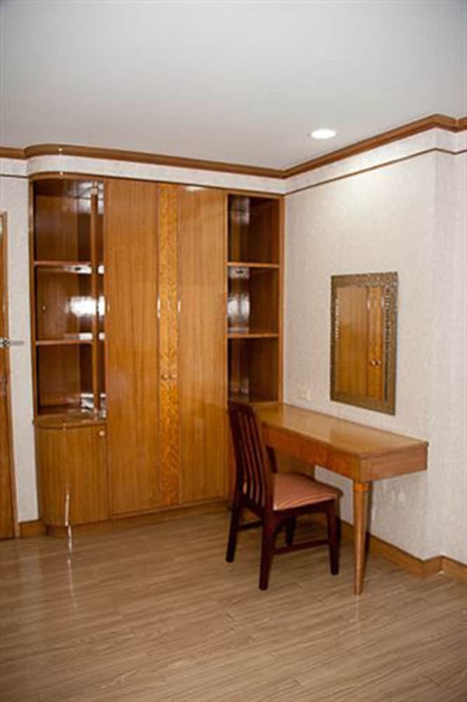Hotel Lotus Condo Downtown