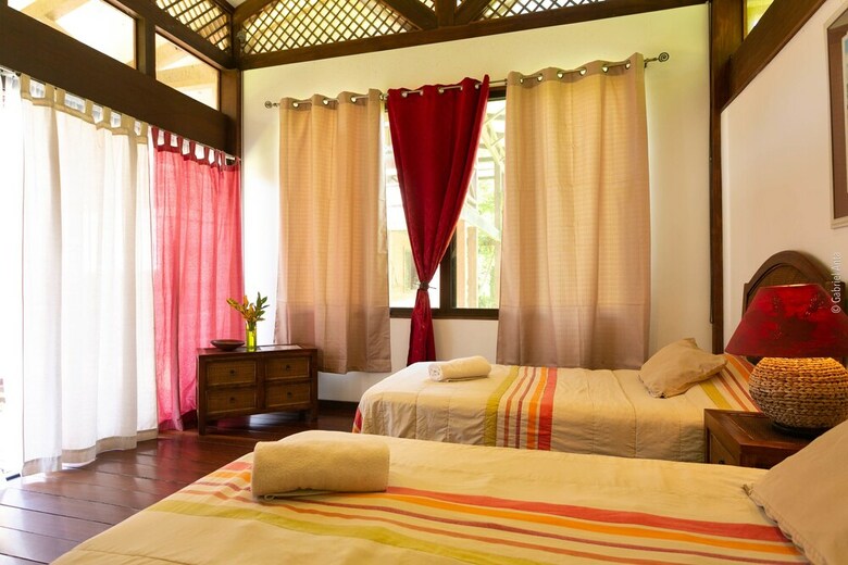 Hotel Kenaki Lodge
