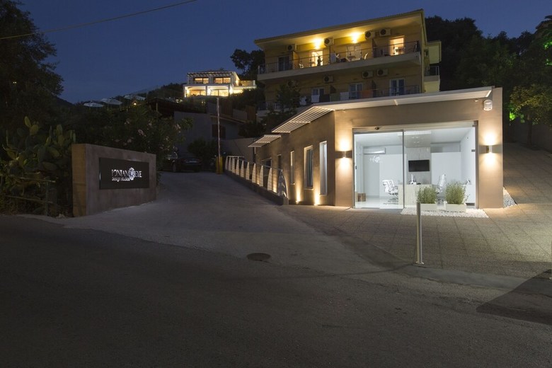Apartamentos Ionian Eye