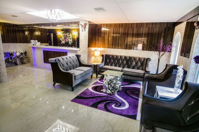 Ocean Beach Palace Hotel And Suites
