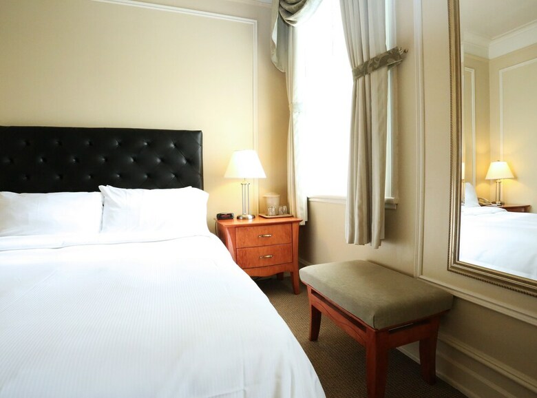 Hotel Clarendon