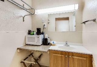Motel Rodeway Inn & Suites
