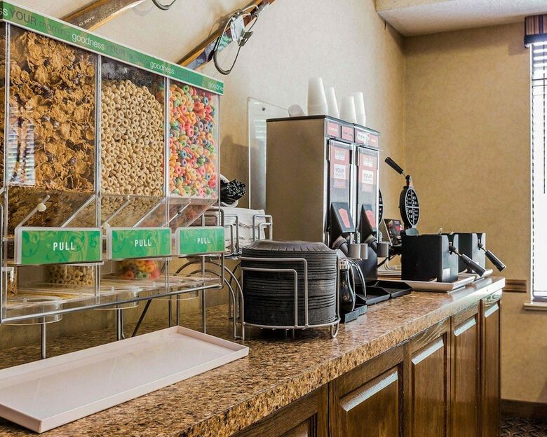 Hotel Comfort Suites Boone - University Area