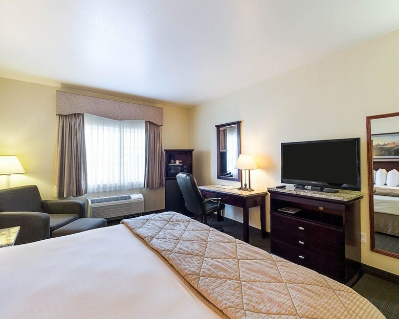Hotel Quality Inn & Suites