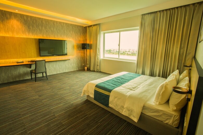 Herman International Hotel
