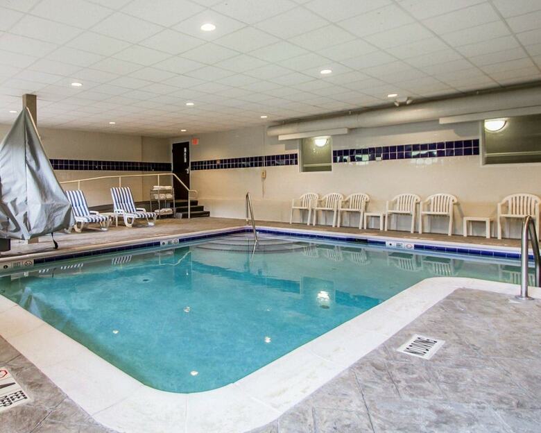 Hotel Sleep Inn & Suites