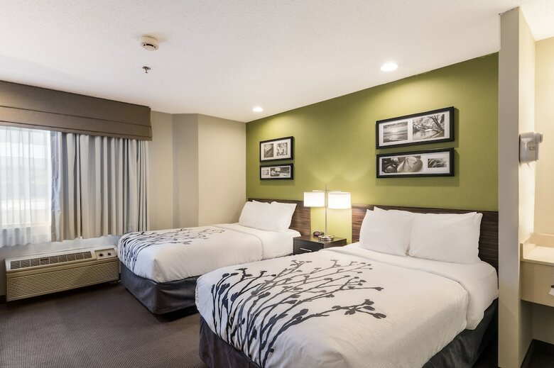 Hotel Sleep Inn & Suites
