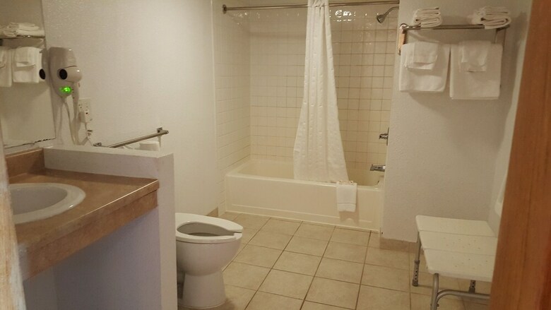 Hotel Knights Inn Grand Forks