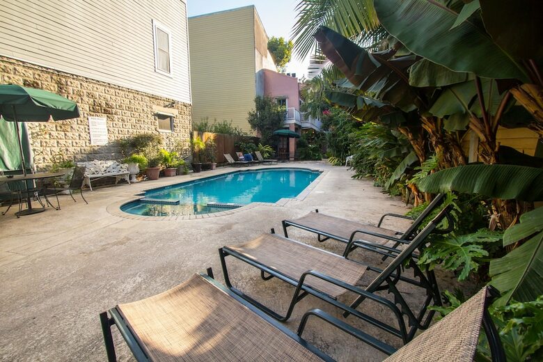 Hotel Lamothe House