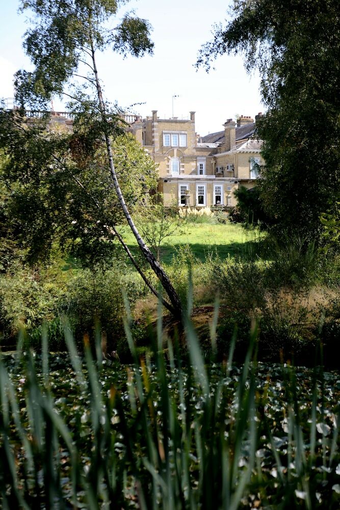 Best Western Chilworth Manor Hotel