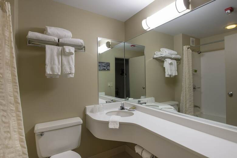 Hotel Rit Inn & Conference Center