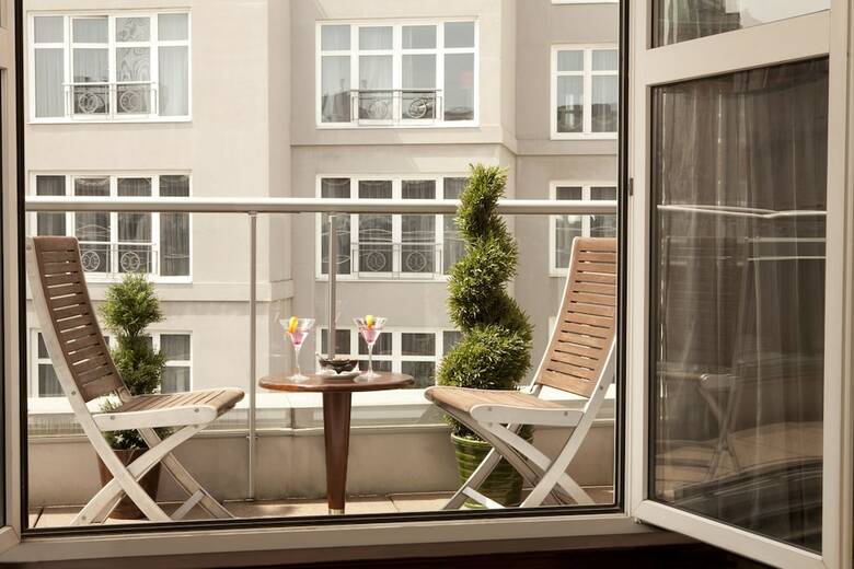 Hotel Le Saint Sulpice