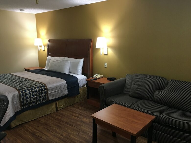 Motel Navasota Inn