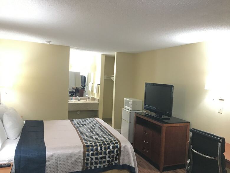 Motel Navasota Inn