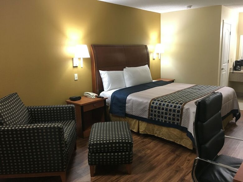 Motel Navasota Inn
