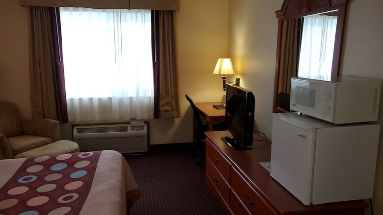 Motel Super 8 By Wyndham Waverly