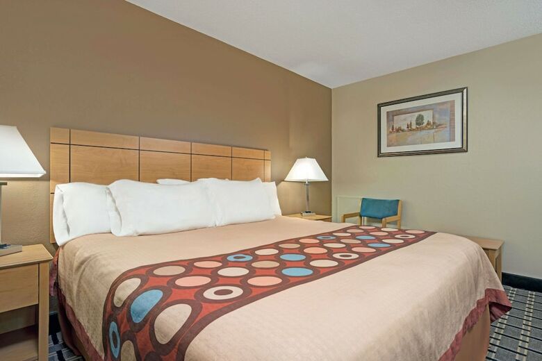Motel Super 8 By Wyndham Melrose