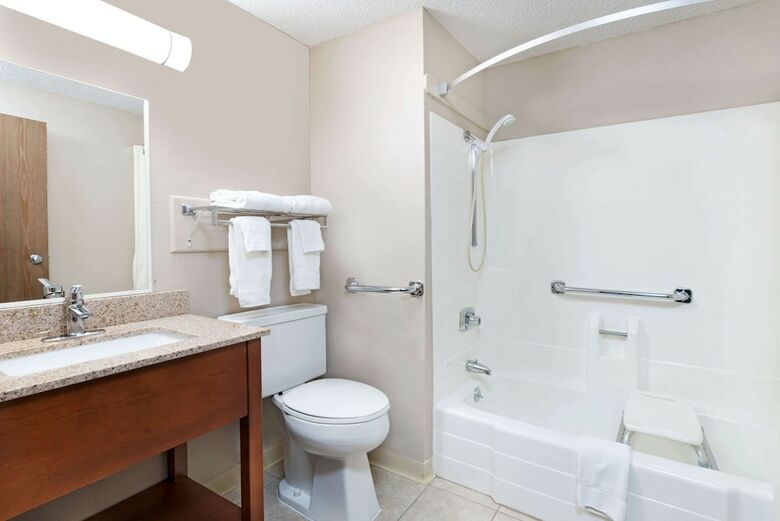 Motel Super 8 By Wyndham Miles City