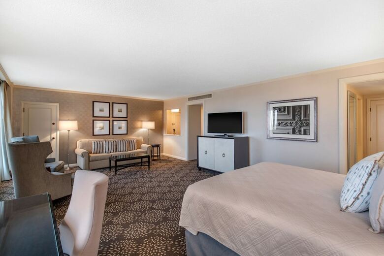 Omni Mandalay Hotel At Las Colinas