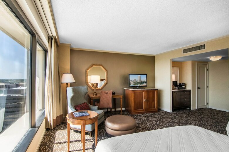 Omni Mandalay Hotel At Las Colinas