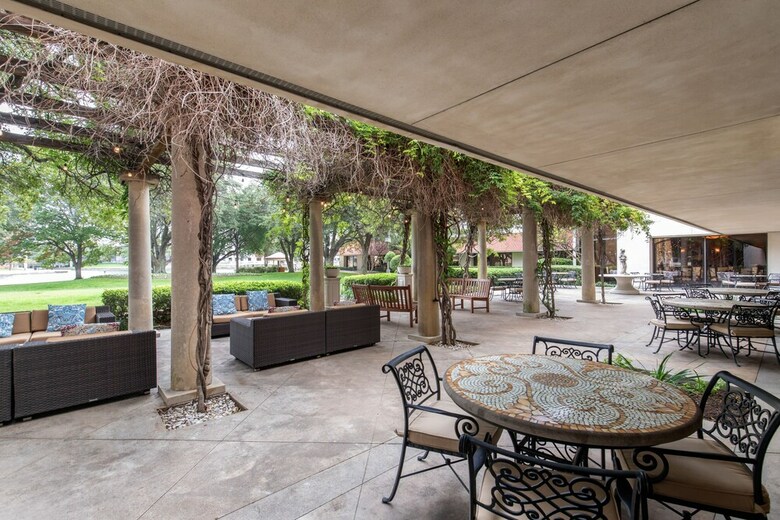 Omni Mandalay Hotel At Las Colinas