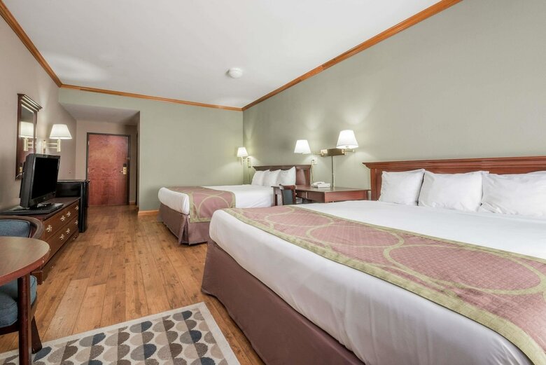 Hotel Super 8 By Wyndham Grayson