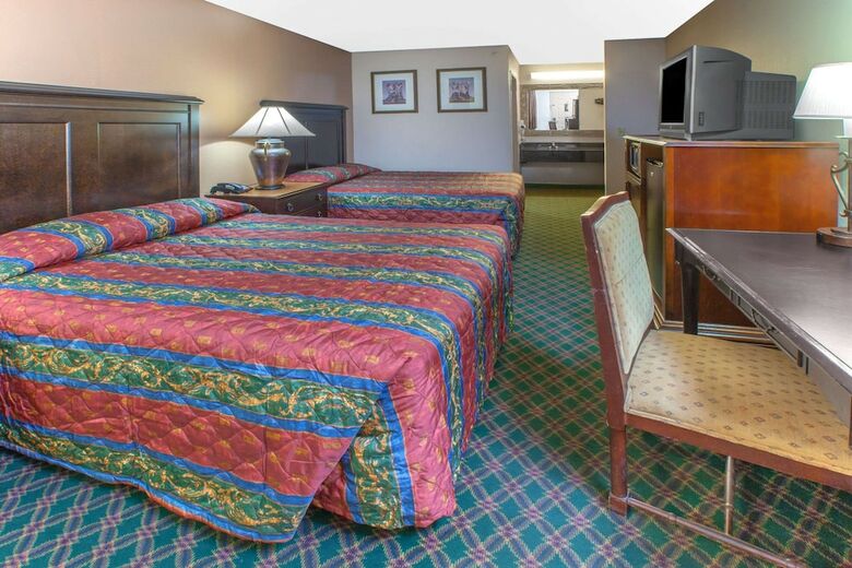Hotel Knights Inn Forest Hill